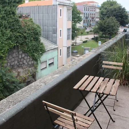 Book House 3* Oporto