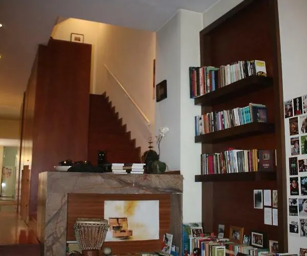 Book House فندق 3*